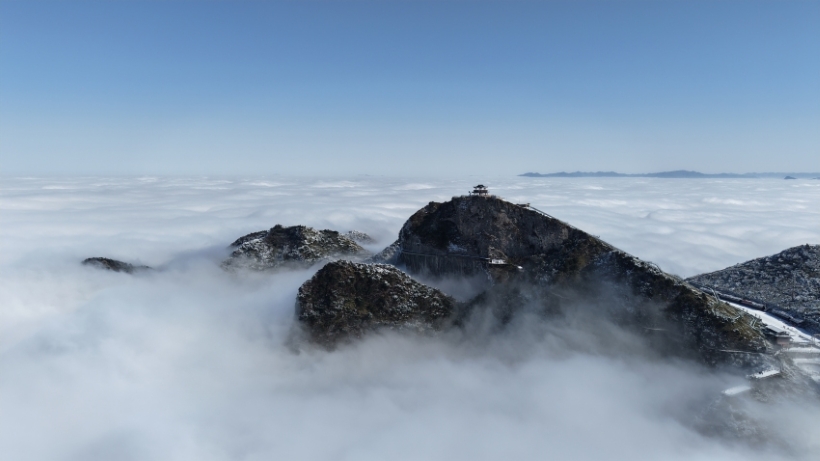 ѩ���ƺ�����������������