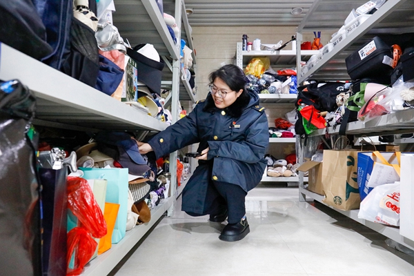 ͼΪ������վ���˹�����Աͨ���ֳ������ն˾�׼�����ÿ���ʧ��Ʒ������չ �㣩