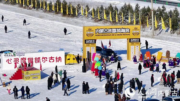 Ī�����պ��������Ӵ�Խ�������ױ�������ý�����Ĺ�ͼ