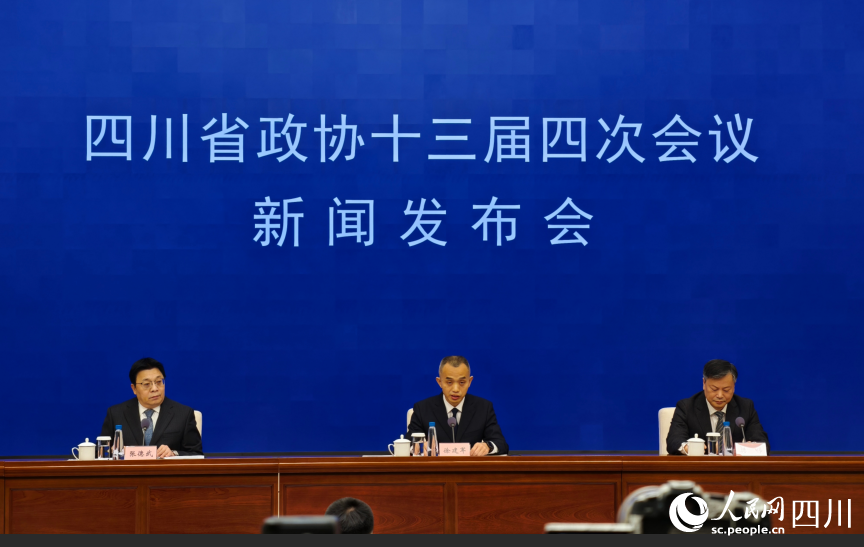 �����ֳ������������� ��Ө��