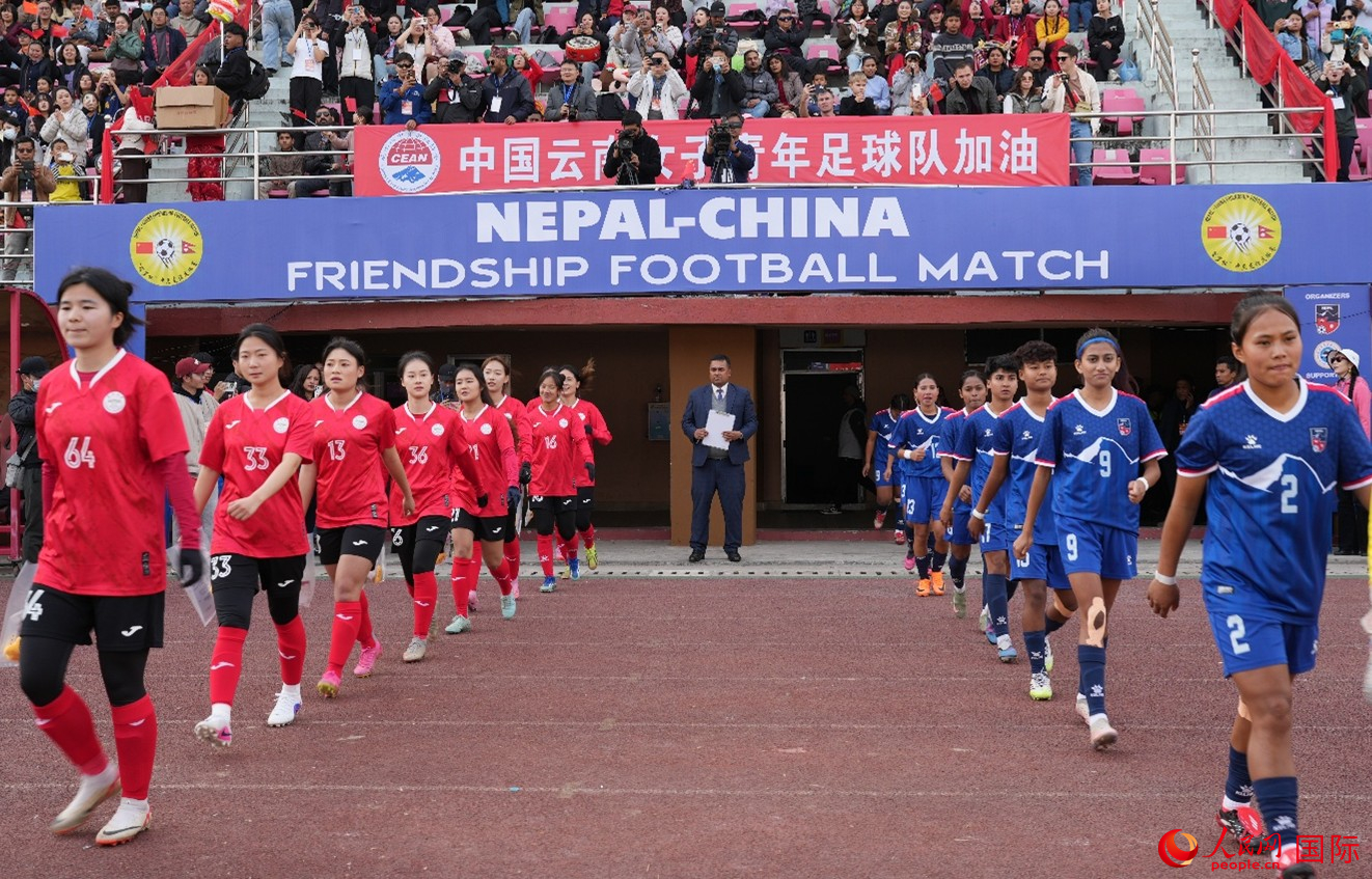 ˫����Ա�������������������� ��ī��