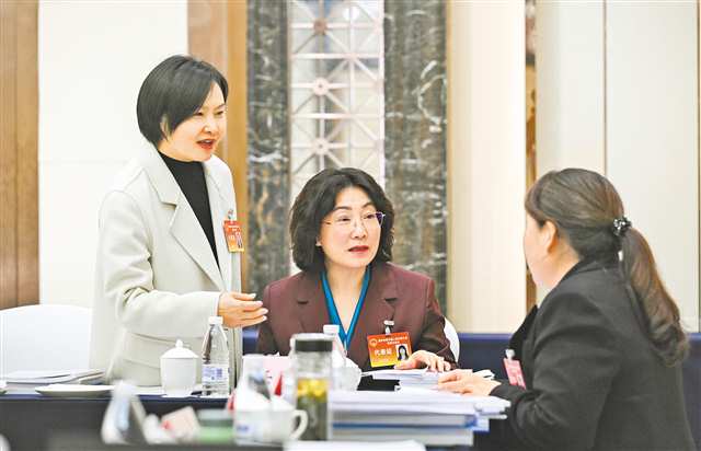 1��28�գ��������˴��Ĵλ�������ڻ����϶��������������������ݽ������ۡ���ϯ���� ���� ��/�Ӿ�����