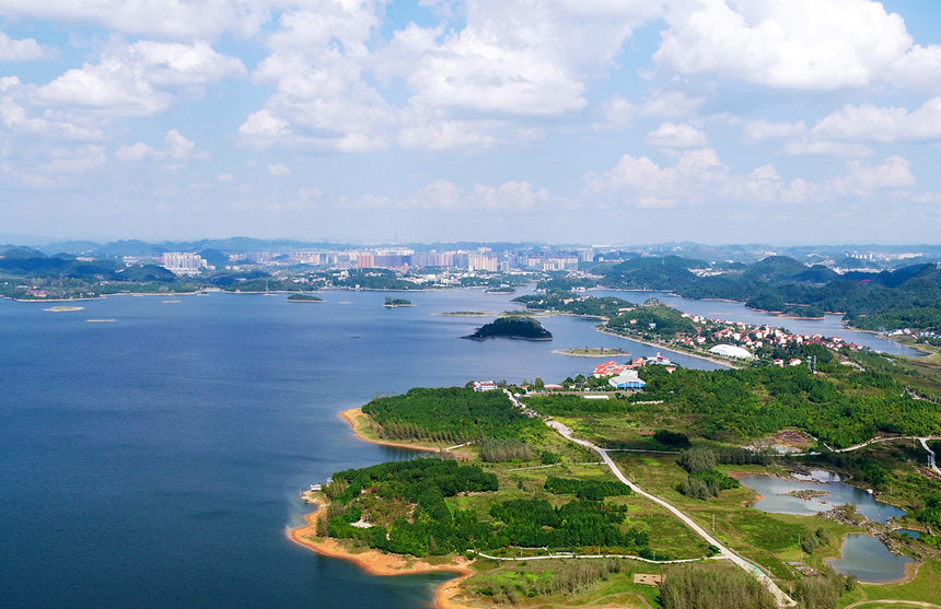 �����к���һ�硣��ʤǿ��