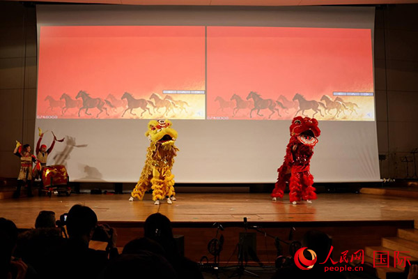 �����ڻ�Ծ���´�����Ŀ����չ�֡��������ꡱ������ľ����ò������������ ���ٻ���