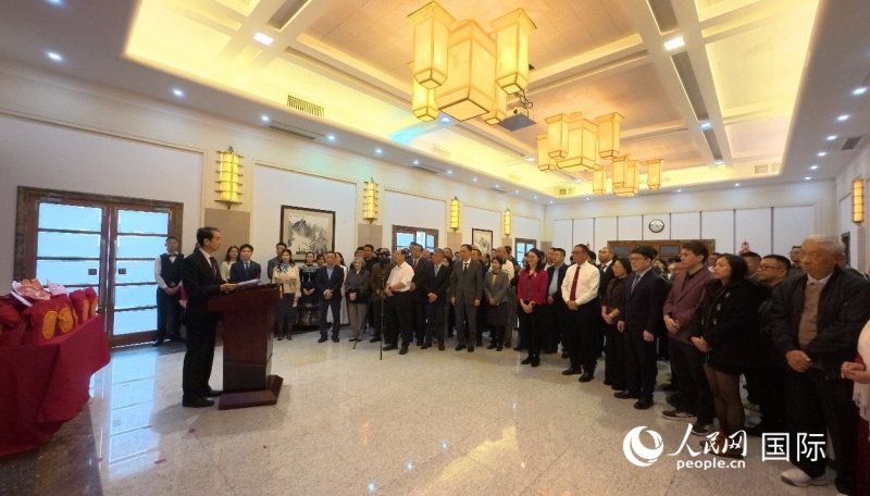 ��ֳ�ͼ�����������߰�������