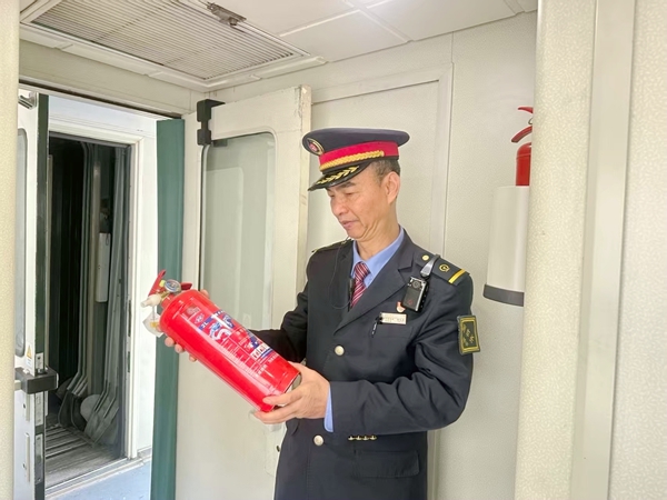 �г������ܼ���г���ȫ�豸��ʩ����������