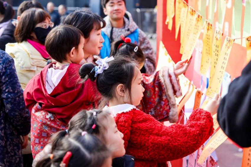 �����ջᡱ��ֳ��������ݳ����µ��ջ���ַǷ�������������ݹ�ͼ