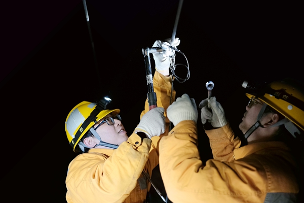 ������Ա�ڶԵ������ز������и��ˡ�Ī�ǈ���