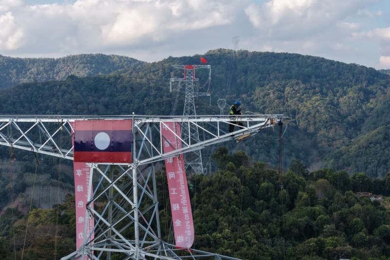 ������һ�����������500ǧ���������̹��ڶ������ζ���·ȫ�߹�ͨ�ֳ����й��Ϸ��������ع�����Դ�������ι�˾��ͼ