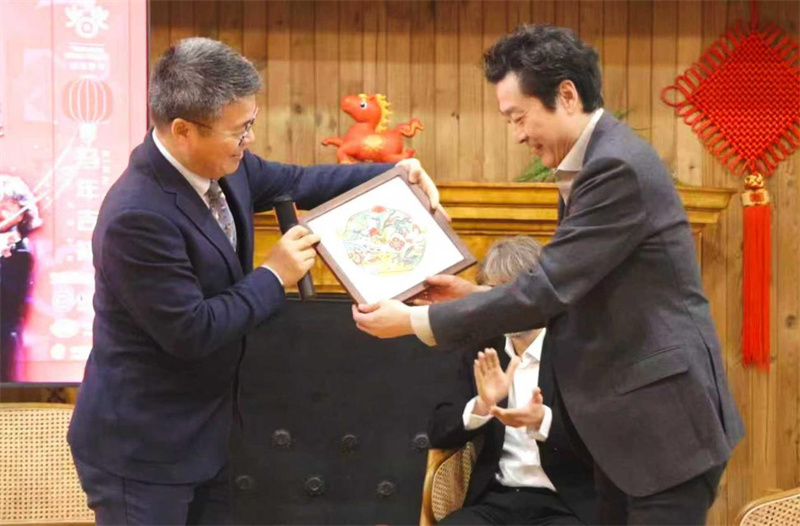 �������������˹�й��Ļ����Ĺ�ͼ��