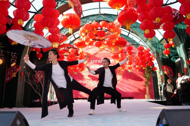 ͼΪ�����ִ��ڡ��´������ֳ����е��������ݡ��������Ļ������ξֹ�ͼ