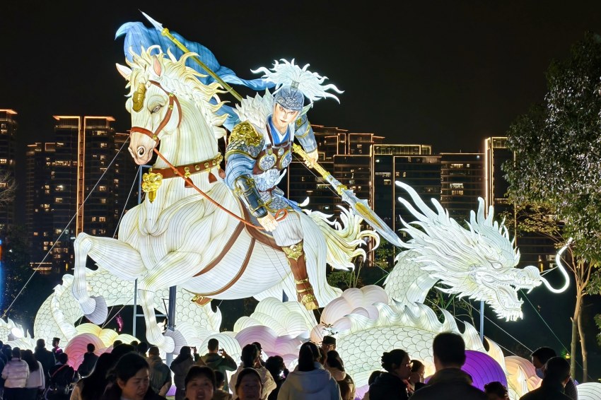 µÚ55½ì³É¶¼¹ú¼ÊÐÜèµÆ»áÏÖ³¡¡£ÈËÃñÍø ÕÔ׿ÀÖÉã