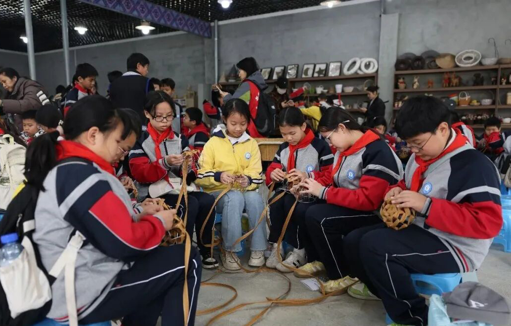 ������ڶ�Сѧ���������������ѧ������ά��