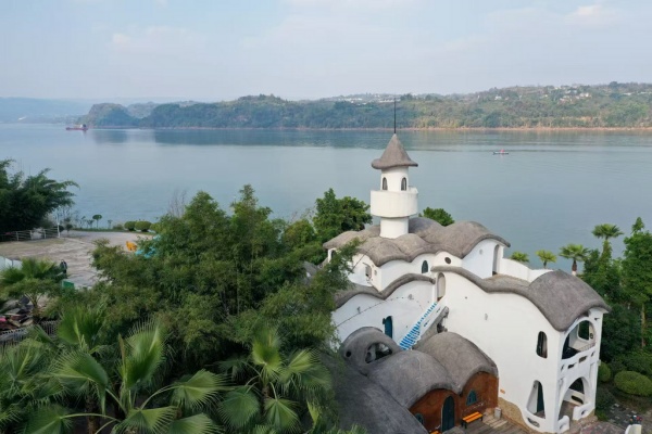 美心红酒小镇。受访者供图