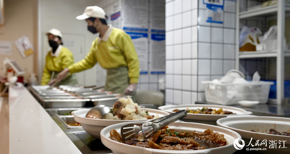 ��ʽ�����Ĳ��ȱ����ϲ�̨������������ ������