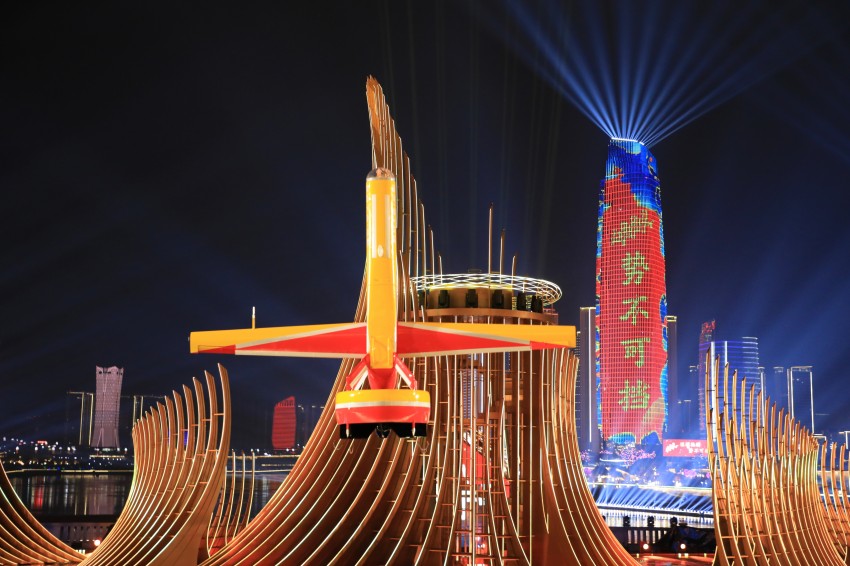 ����Ӱ�����ഺ����������