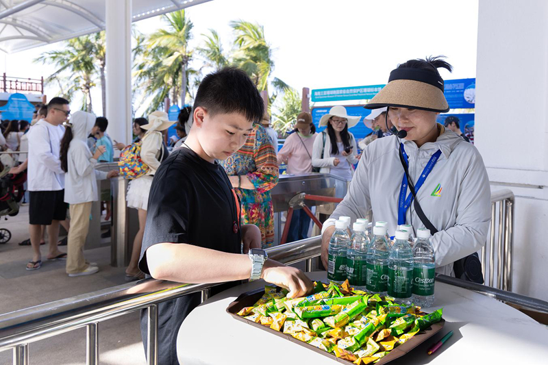 ��������������Ϊ�Ŷӳ˿��ṩ��ʳ������ˮ������ʡ����Э�ṩͼ