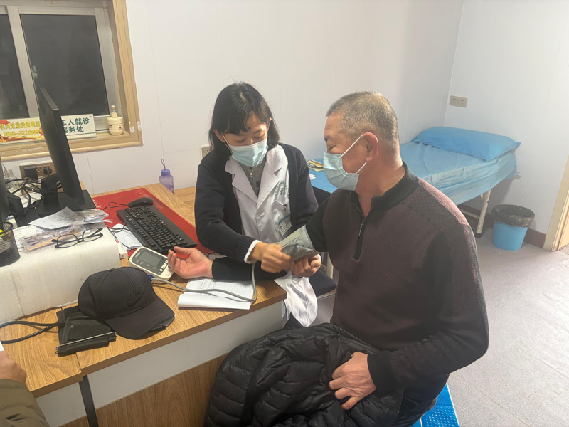 ������Ϊ����������Ѫѹ���ܷ��߹�ͼ