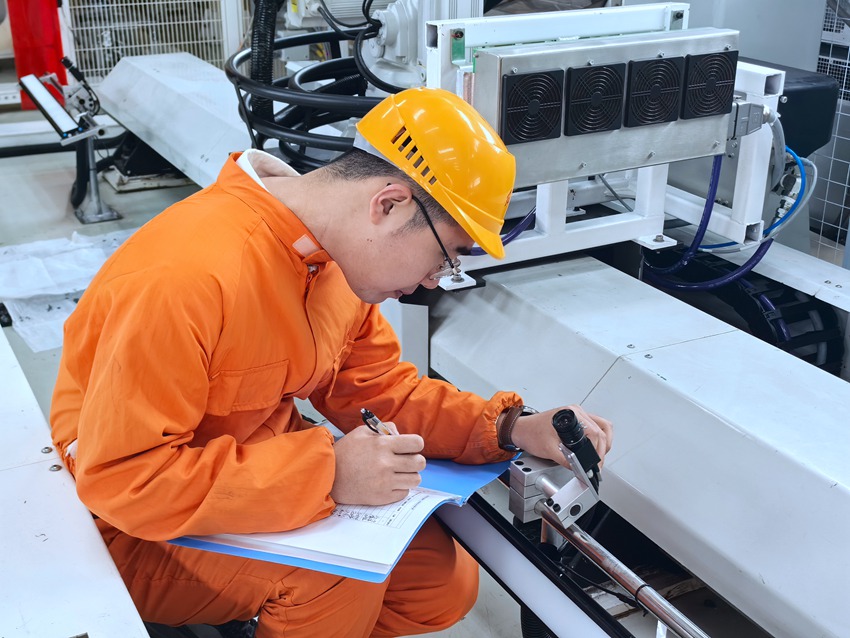 �Դ�����豸Ѳ�顣���������� ����Ծ��