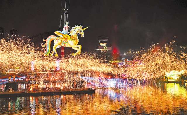 2��17�գ����컶�ֹȣ��´�������ϣ����쿥�����š���Ů�����ɢ��������һ���Ӿ�ʢ�硣���� �Ž��� ��/�Ӿ�����