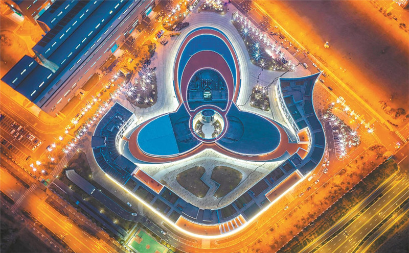 ���ĵĺϷ�δ�����ѧ�Ǿ۱��԰����CRAFT���丸��԰�������������� �Ŵ�� ����ͨѶԱ ��� ��