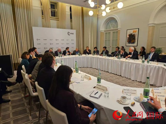 ͼΪ���ֻ��ֳ������������� ������