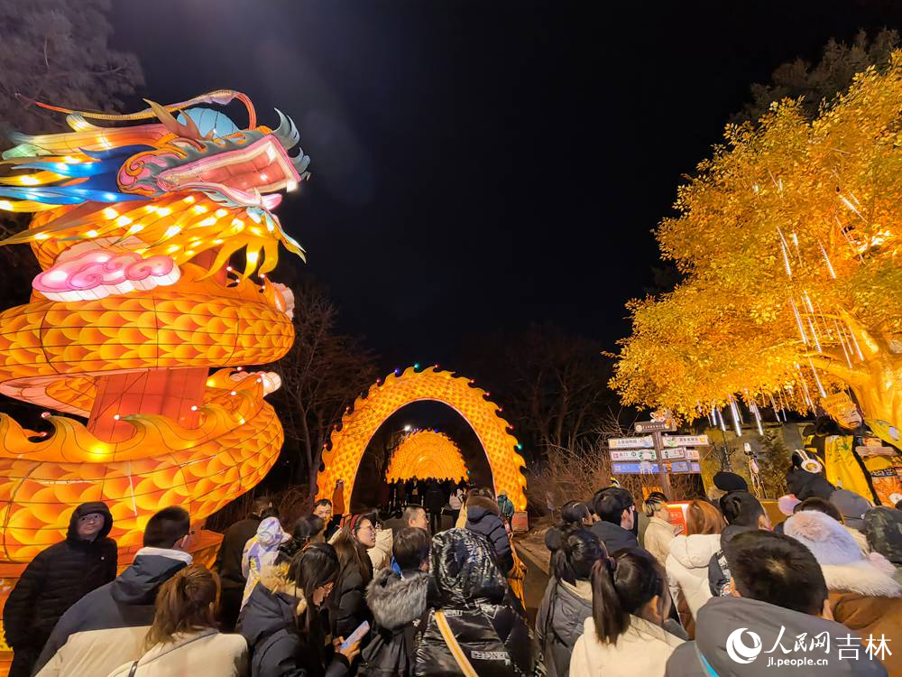 2��19�գ����������������ֲ��԰�� �����Ρ� �ִ������ַǷ������������� ����Ԫ��