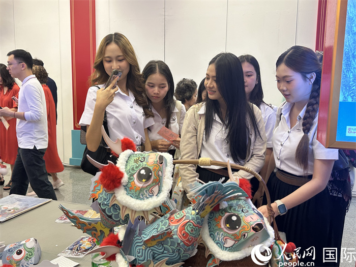 ̩�����ڲμӷ��Ż������顣���������� �������