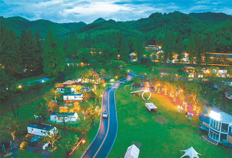  λ���ߺ��з�����������зִ��;������ɽ����¶Ӫ�ء�����ͨѶԱ Ф���� ��